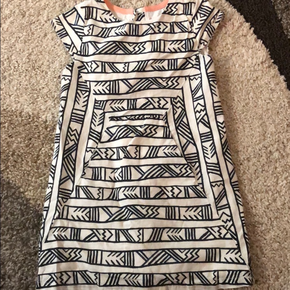 Girls black and white dress